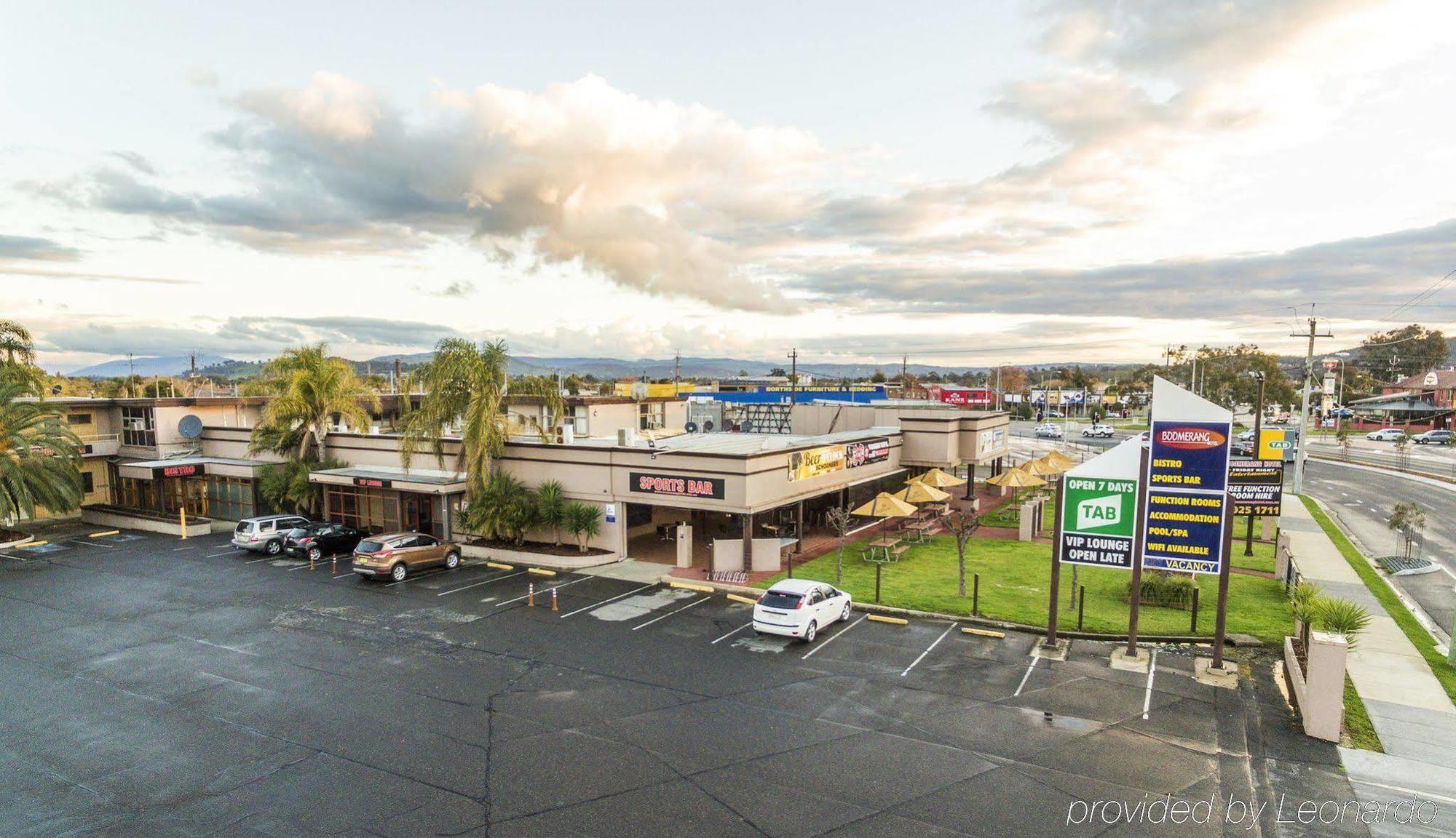 Boomerang Hotel Lavington Exteriör bild